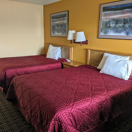 Executive Inn 韦恩堡 外观 照片